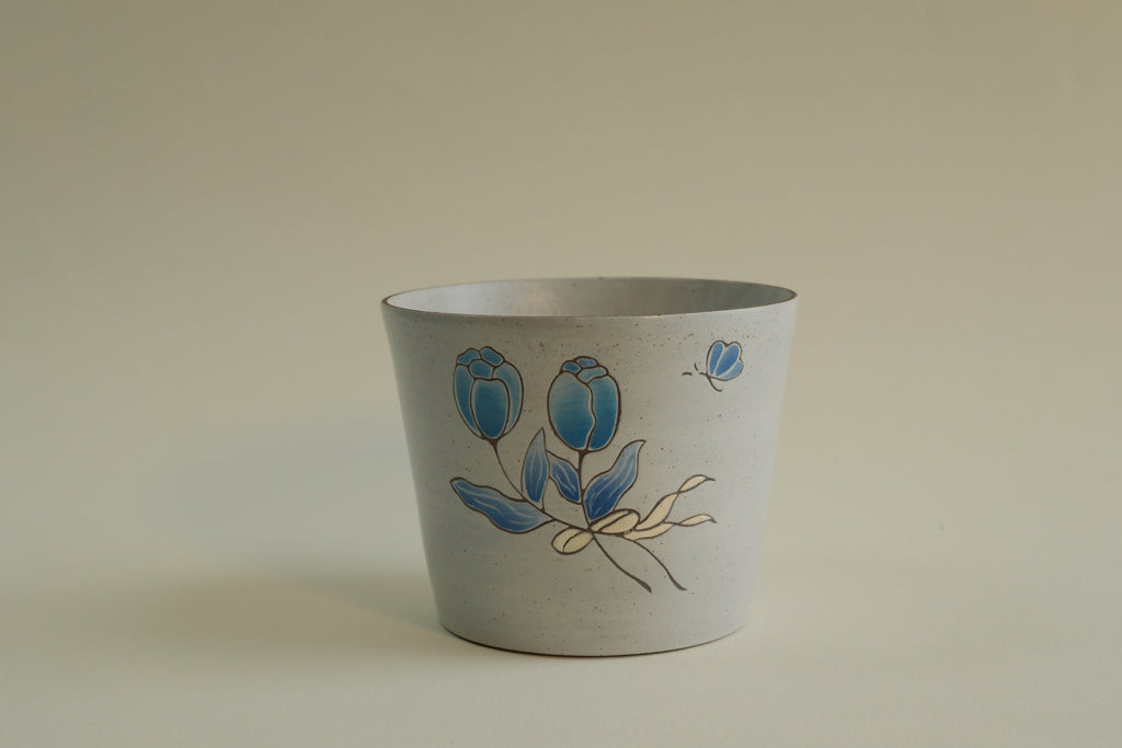 Silver-Dusted Tulip Cup