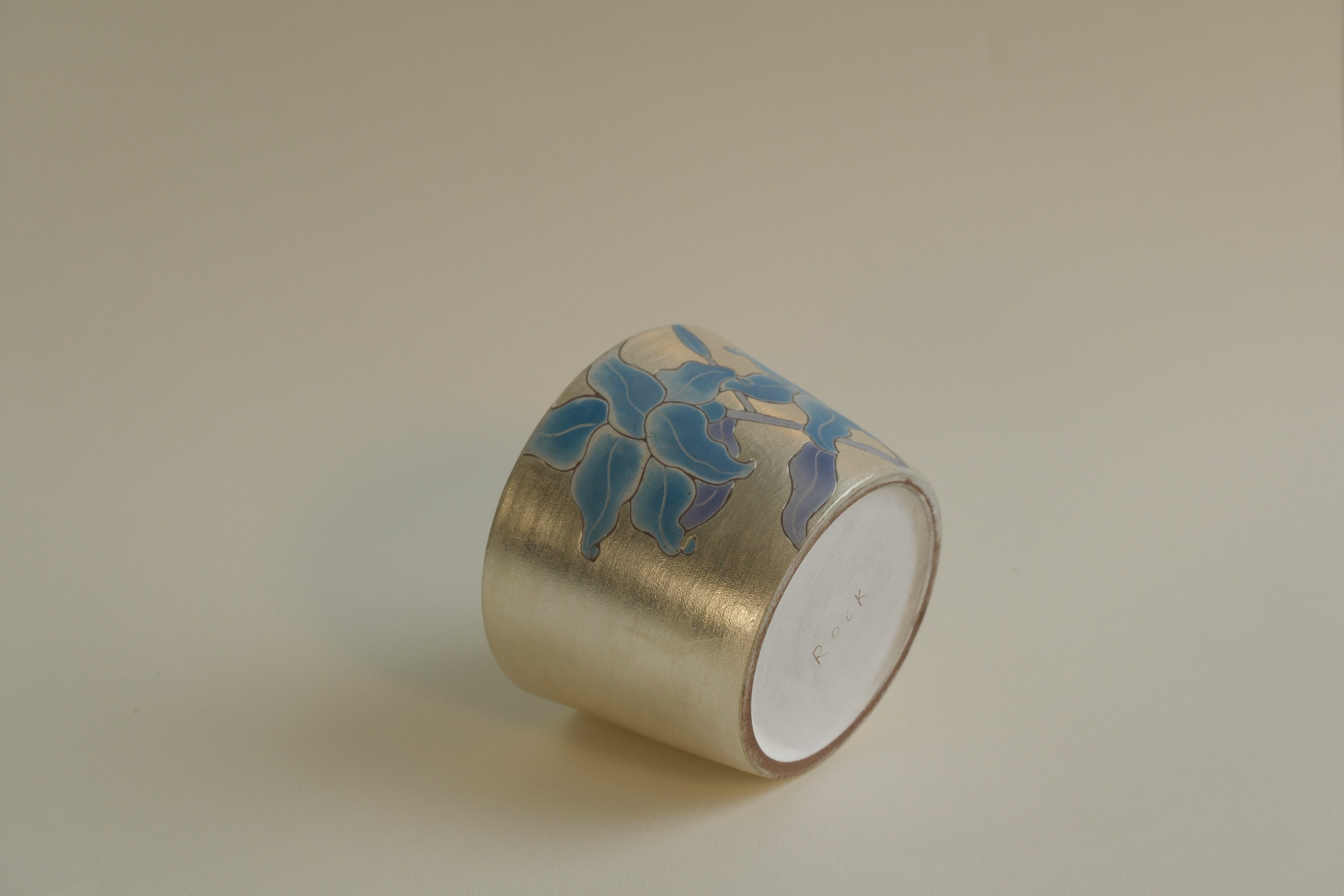 Silver-Dusted Blue Lily Cup C