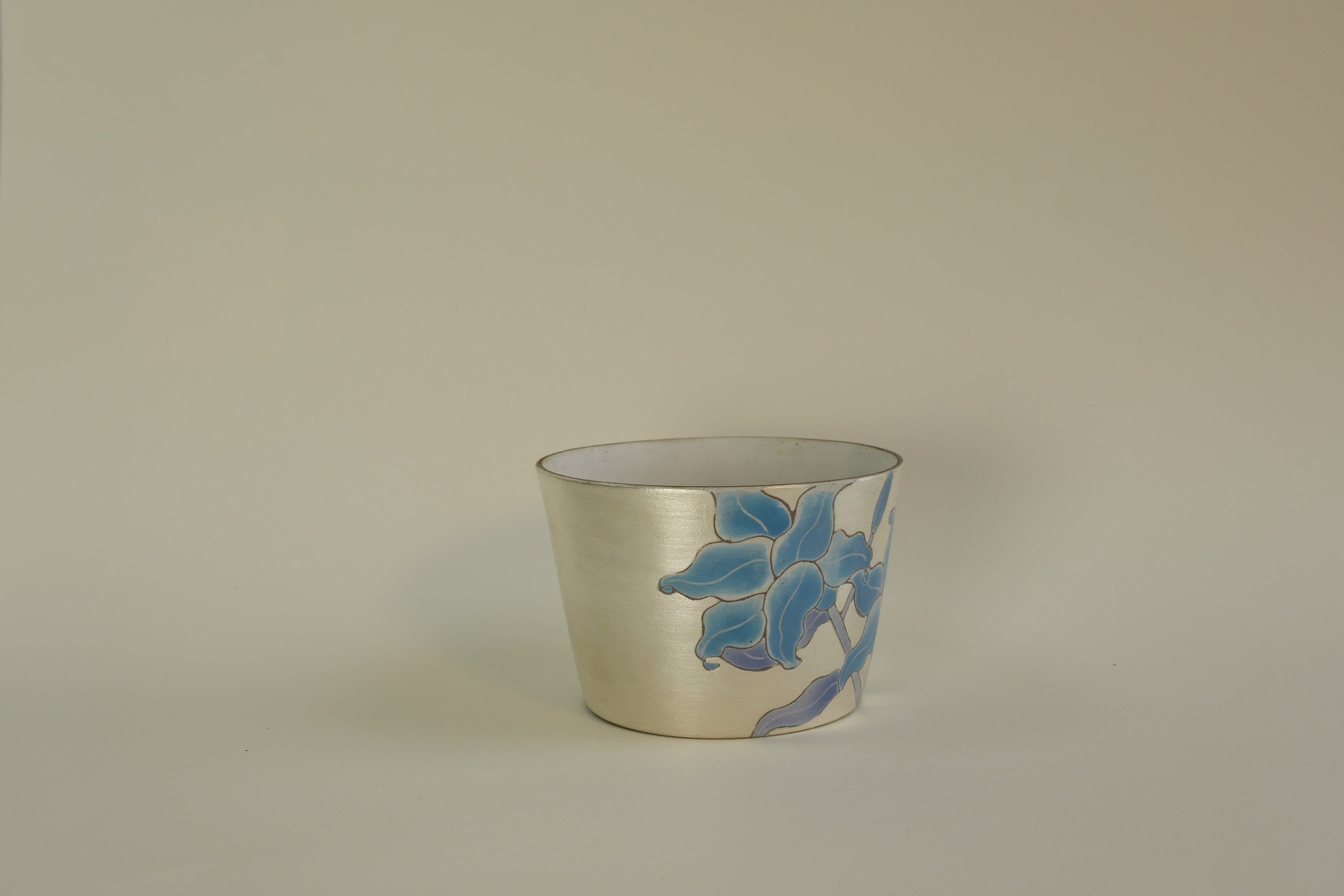 Silver-Dusted Blue Lily Cup C