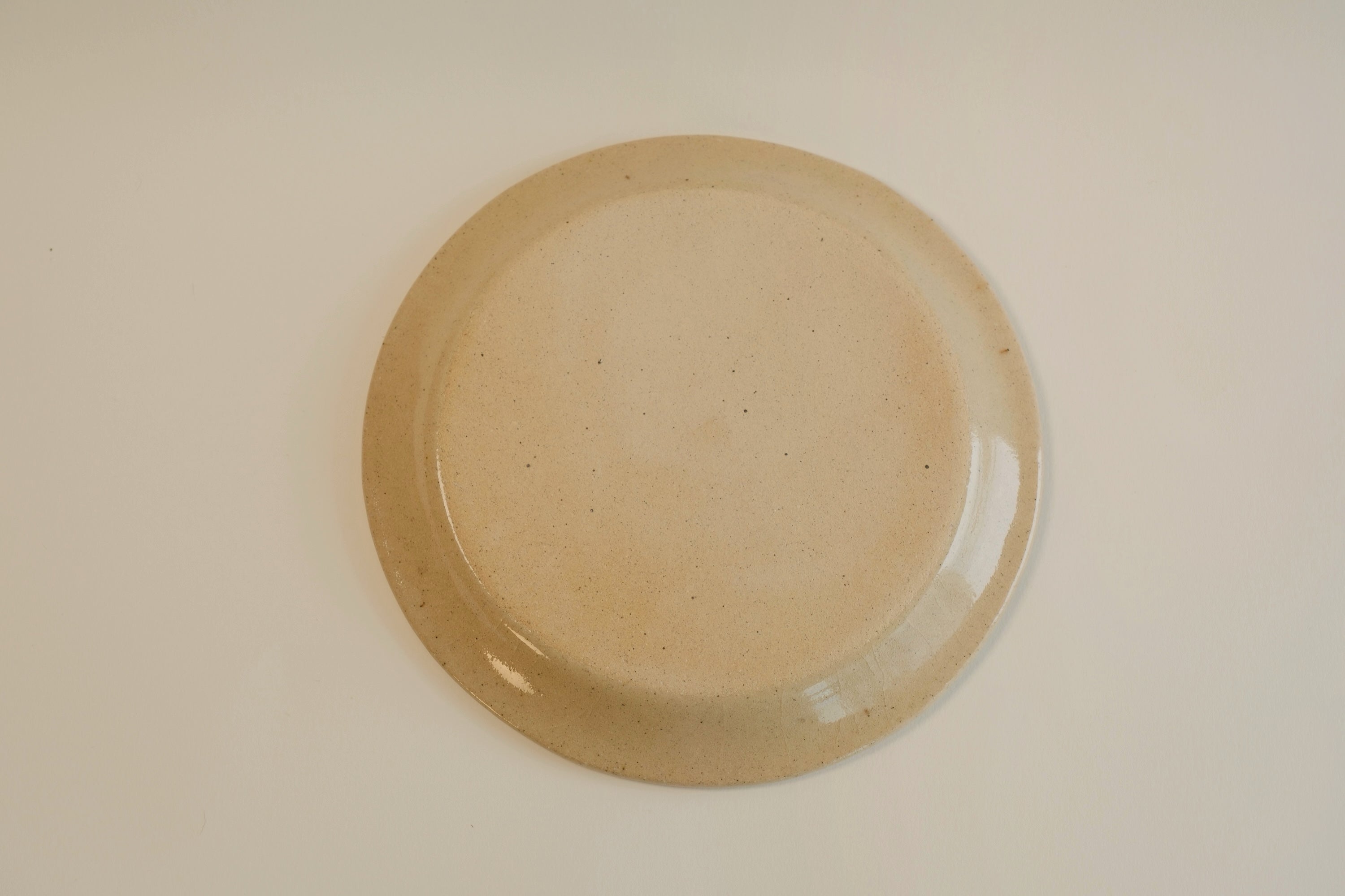 Beige Crackle Glaze Round Plate