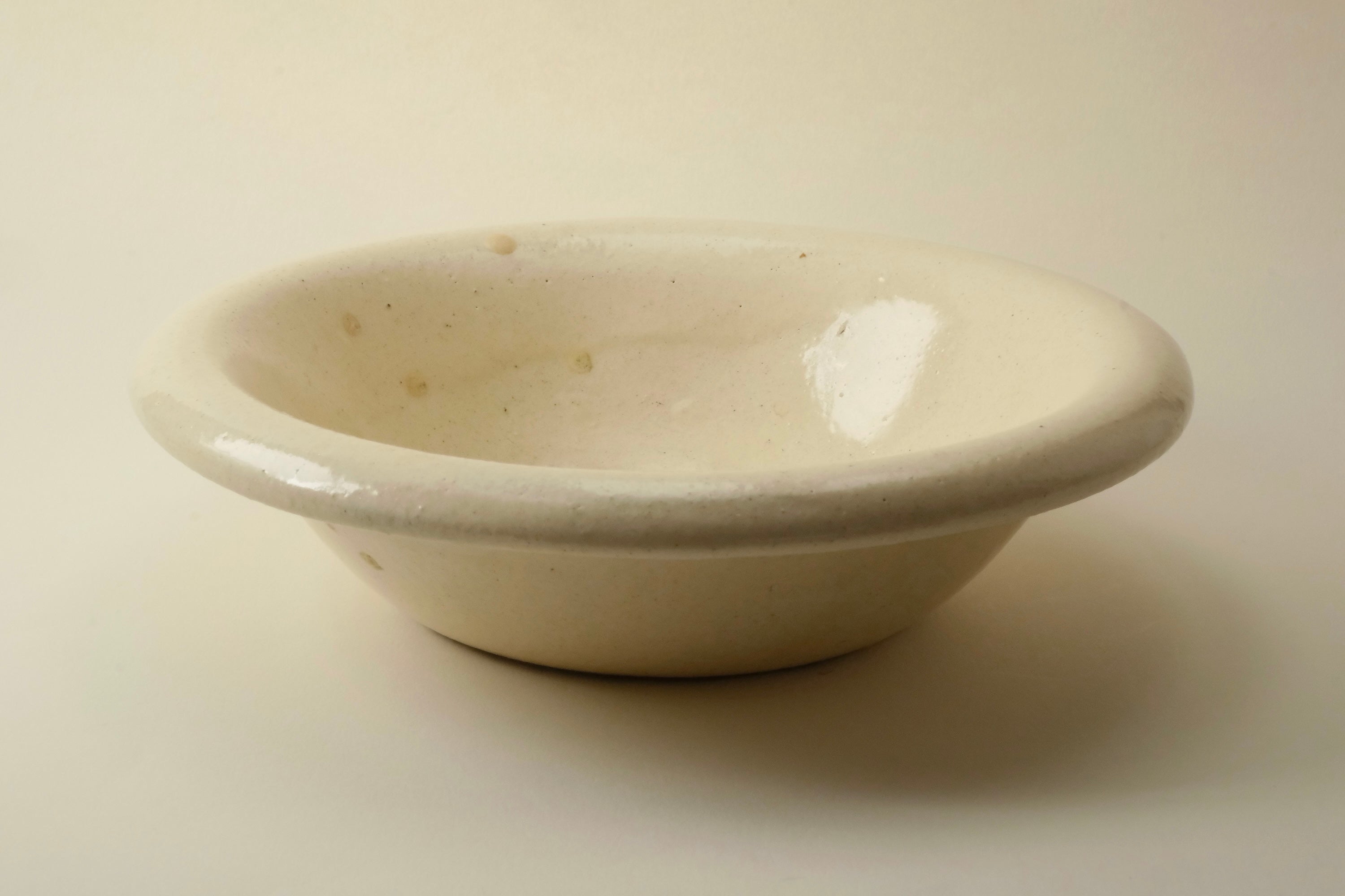Rolled Rim Bowl