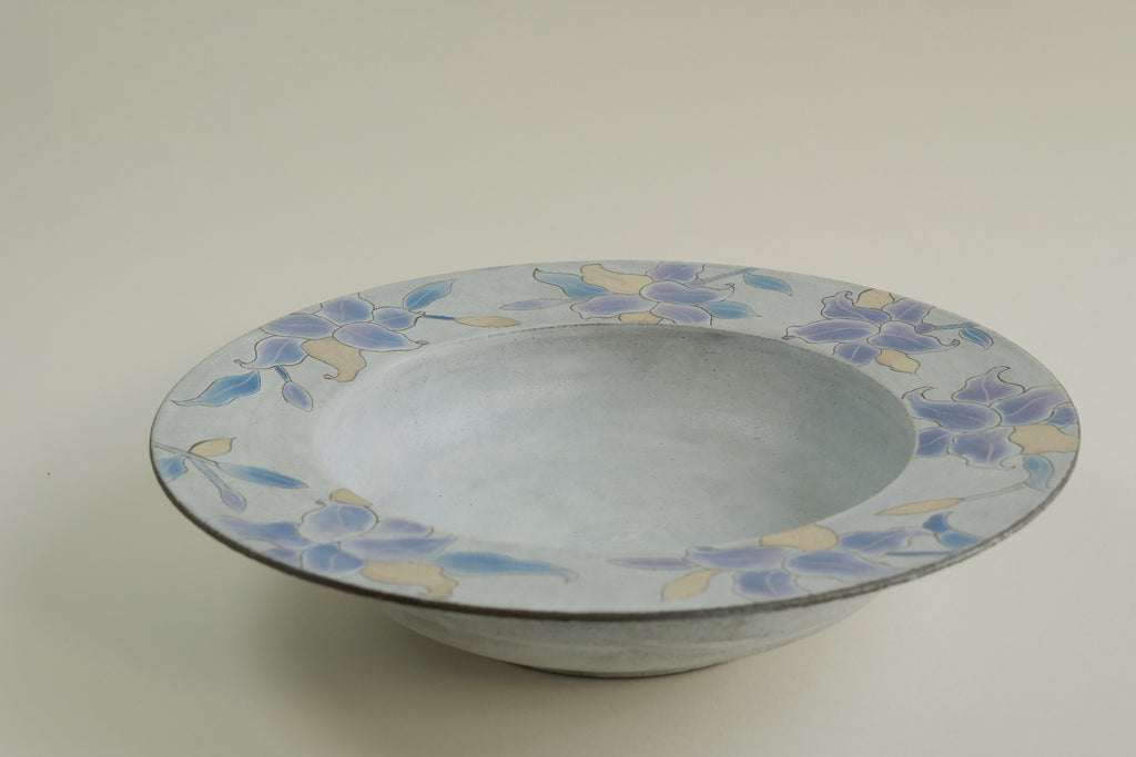 Silver-Dusted Purple Lily Plate A