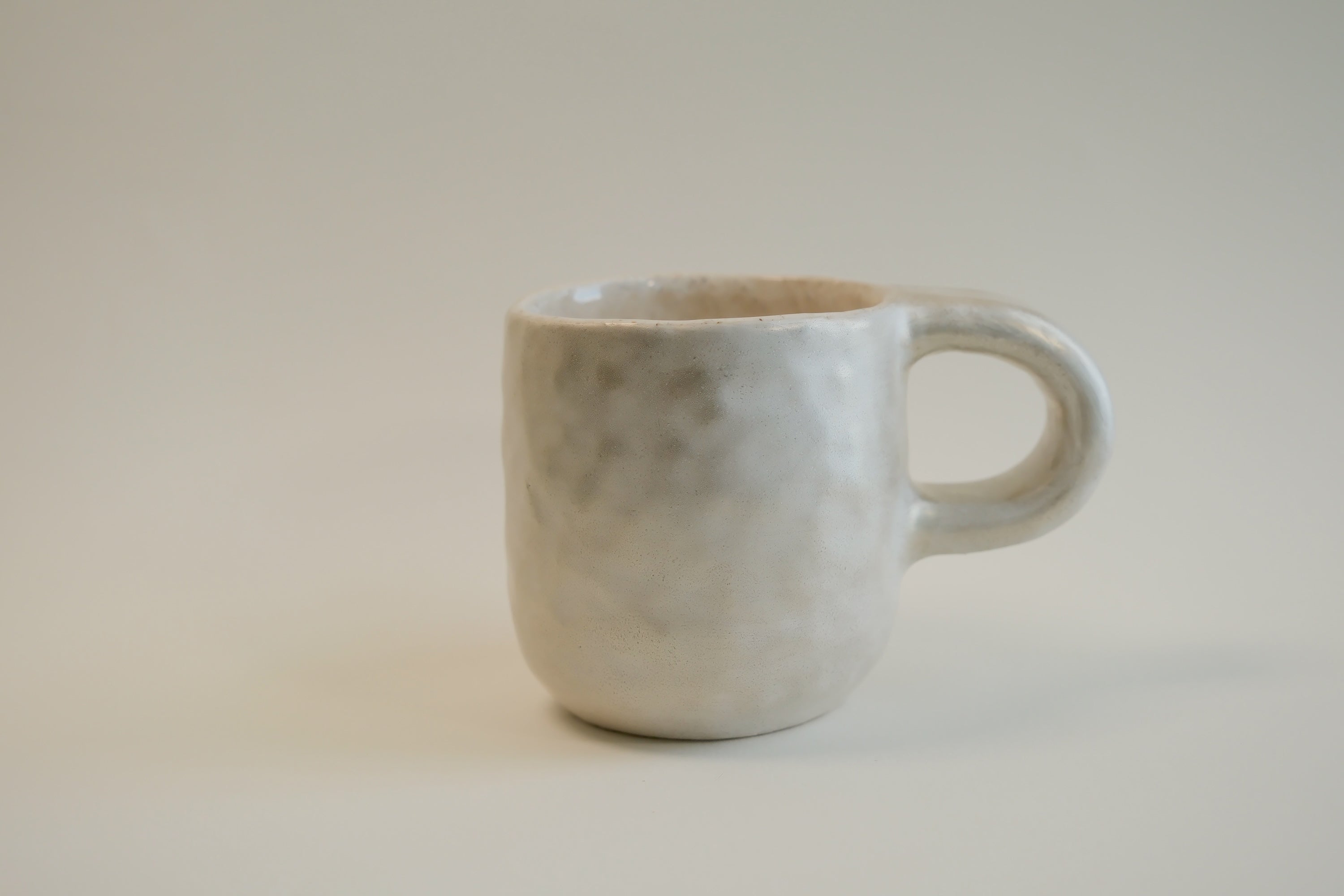 Peach Pattern Silver Luster Ceramic Mug