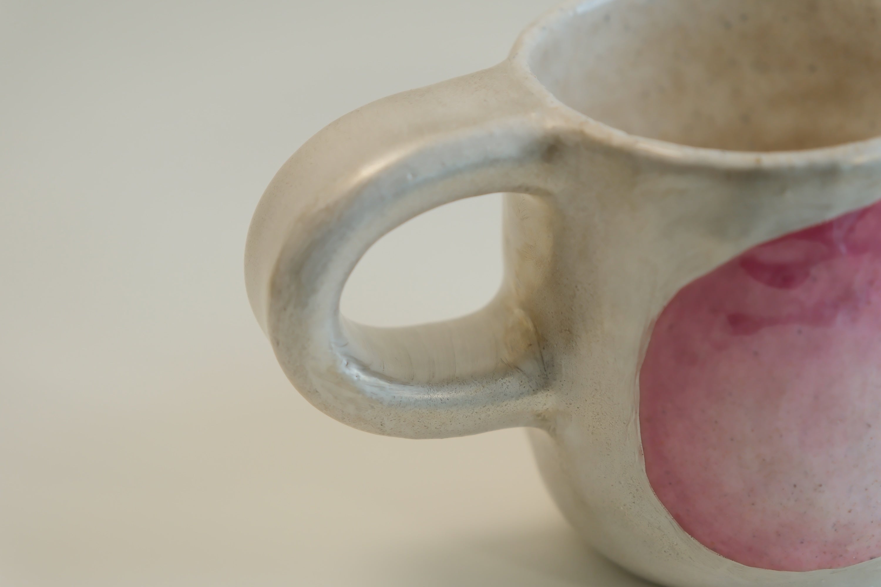 Peach Pattern Silver Luster Ceramic Mug
