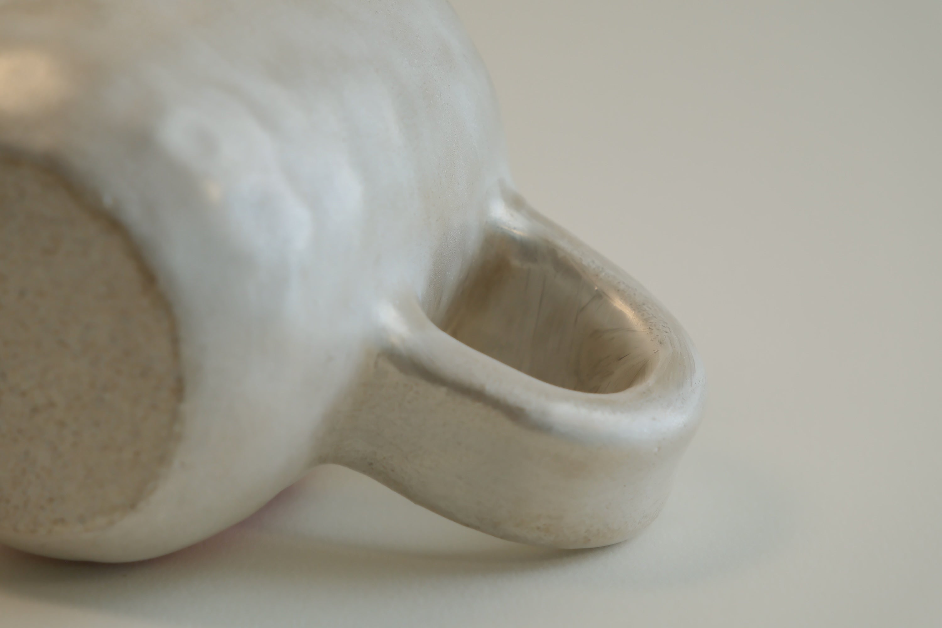 Peach Pattern Silver Luster Ceramic Mug