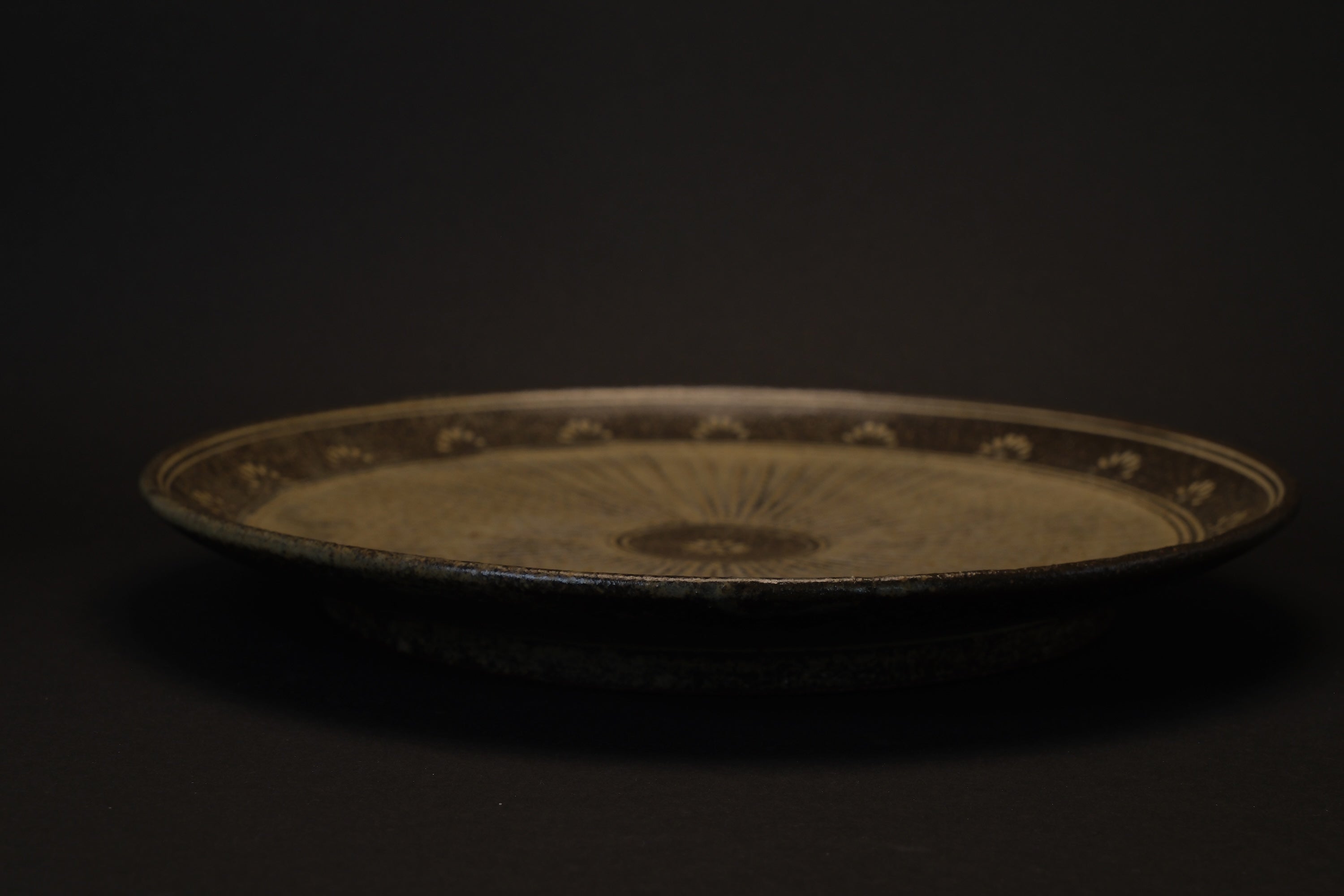 Mishima Round Plate A