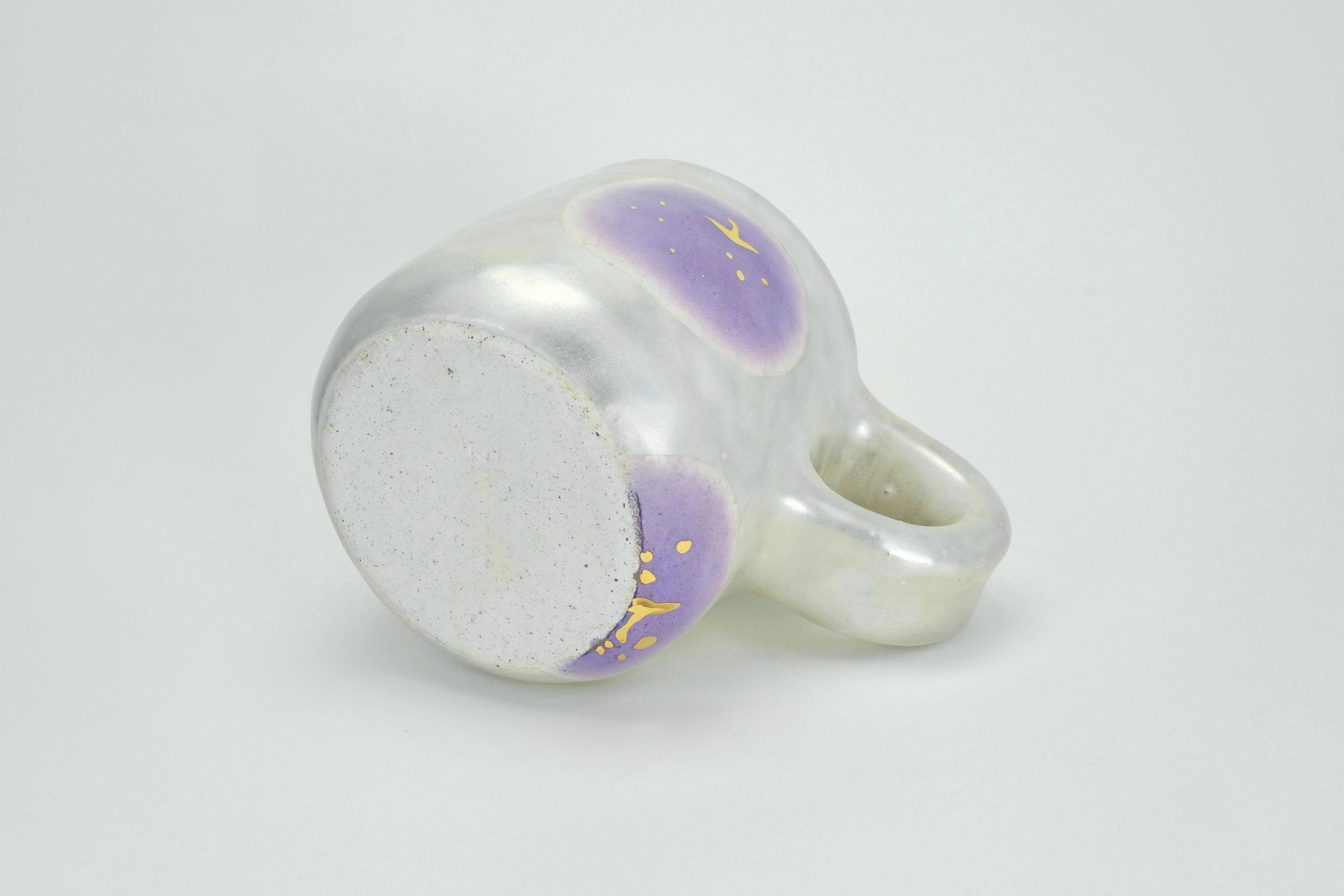 Purple Apple Pattern Silver Luster Ceramic Mug