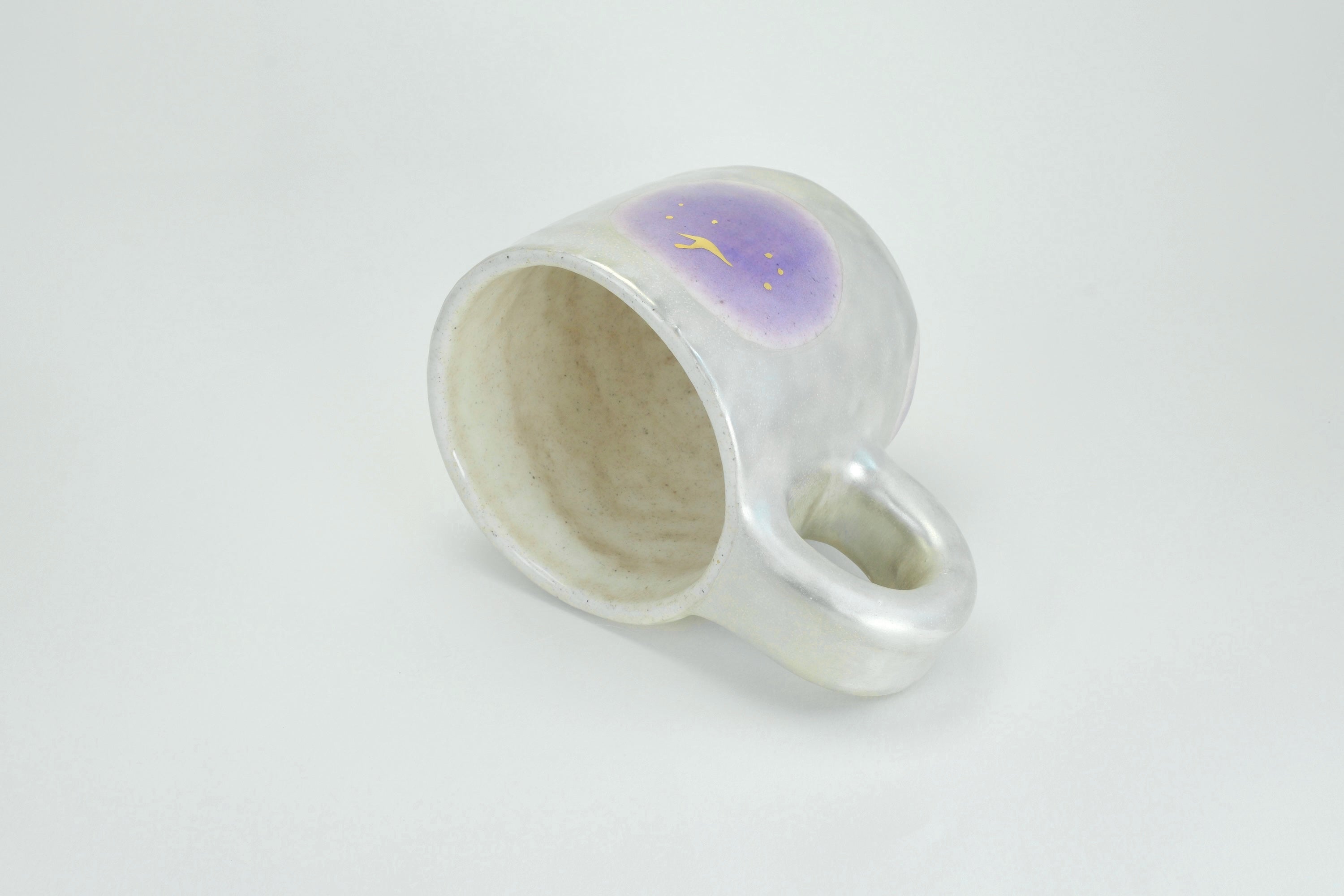 Purple Apple Pattern Silver Luster Ceramic Mug
