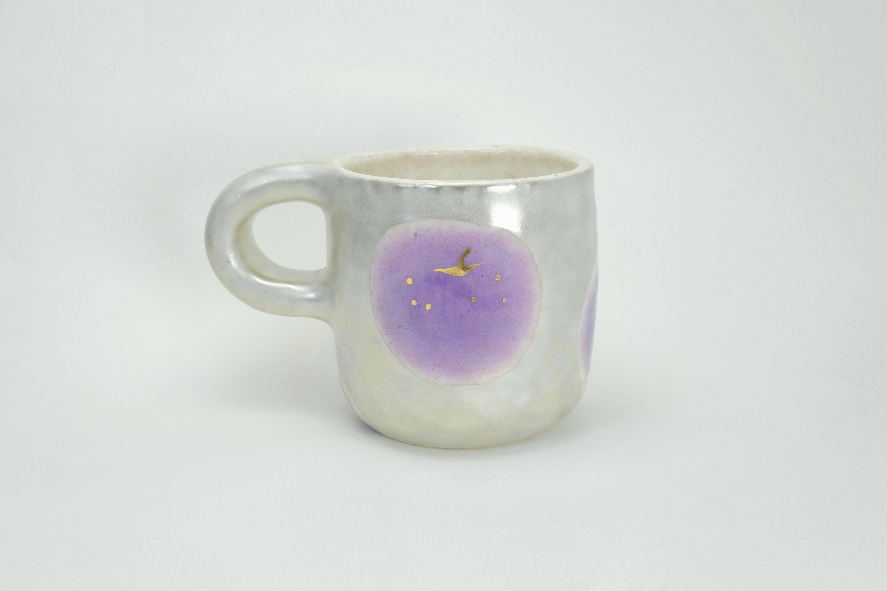 Purple Apple Pattern Silver Luster Ceramic Mug