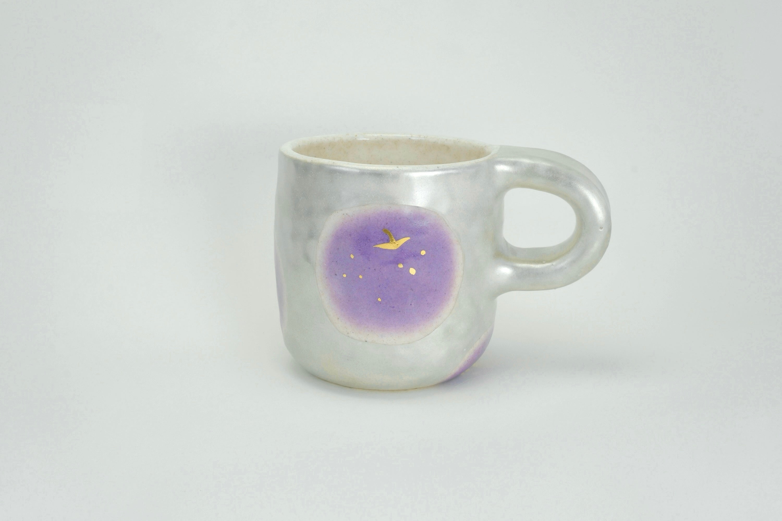 Purple Apple Pattern Silver Luster Ceramic Mug